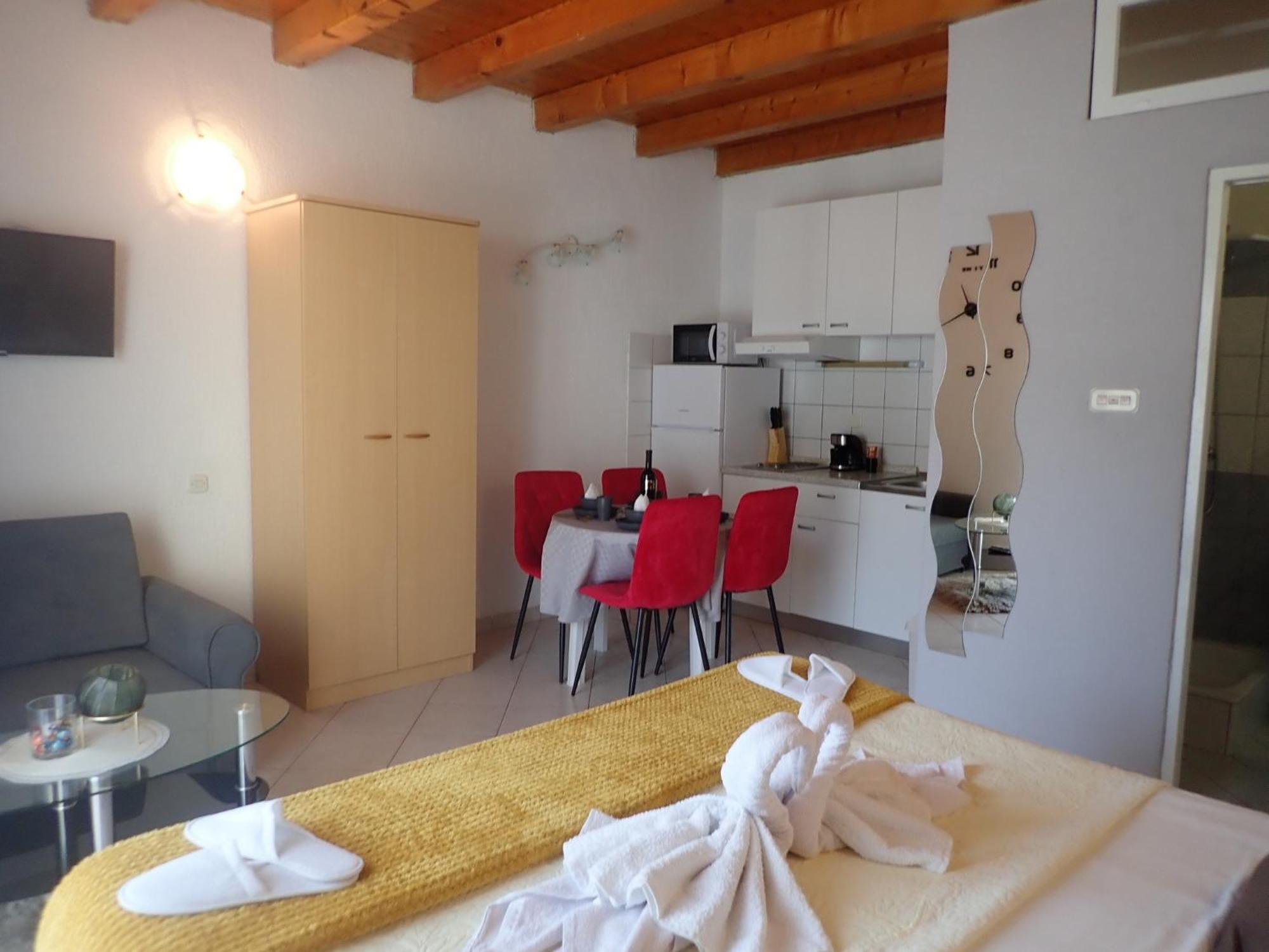 Apartmani Nil Barić Draga Eksteriør bilde
